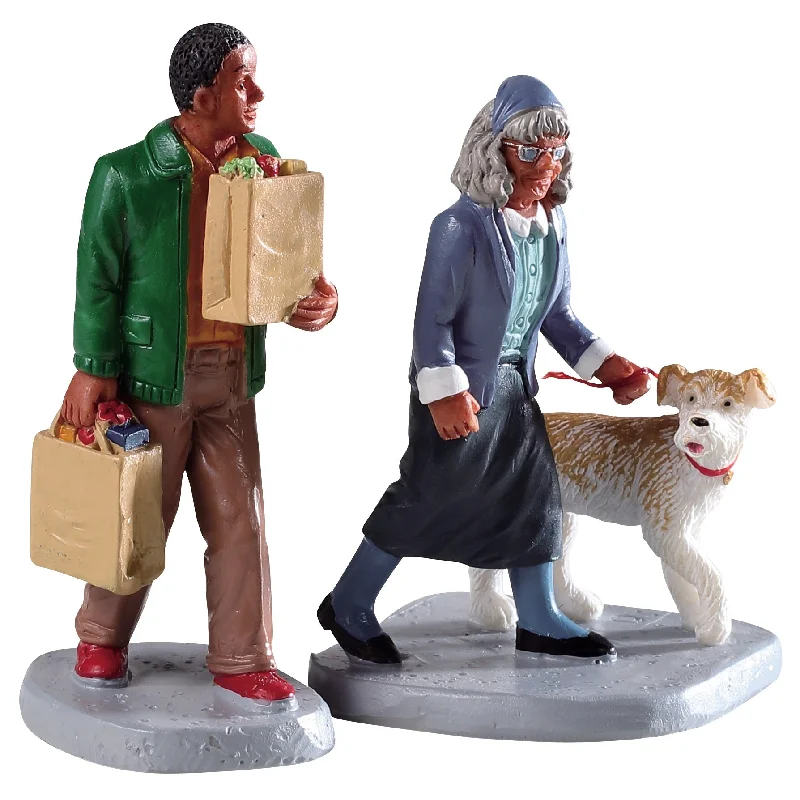 Lemax Caddington Village Figurines: Happy to Help, Set of 2 #92742