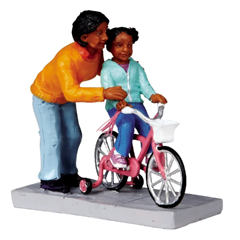 Lemax General Collectibles Figurine: Mom Lends a Helping Hand #02759