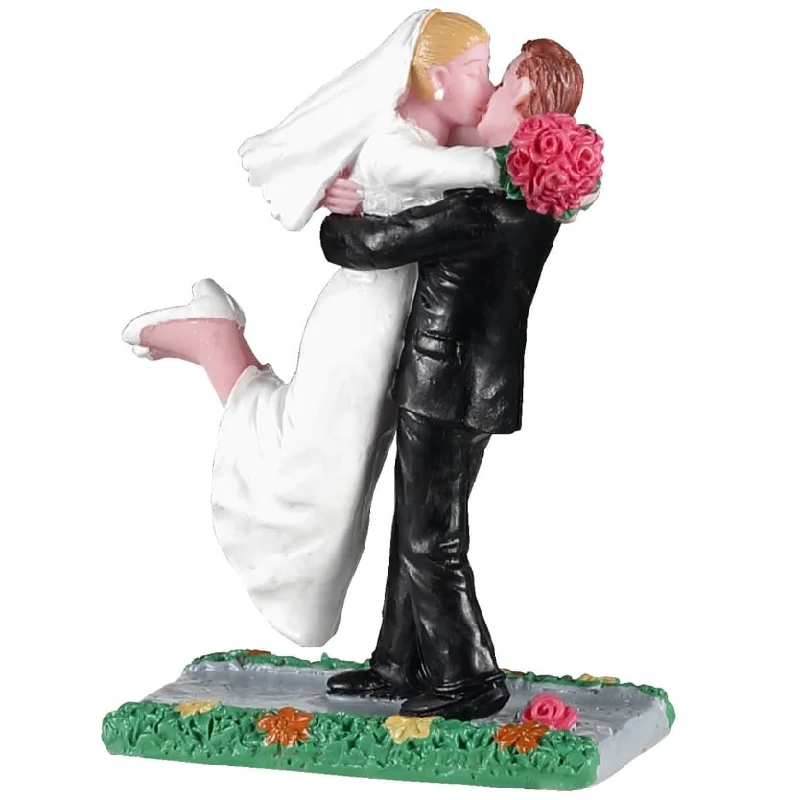 Lemax General Collectibles Figurine: The Newlyweds #02927