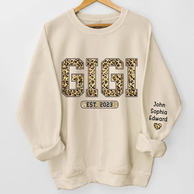 It's A Gigi Thing - Family Personalized Custom Unisex Sweatshirt With Design On Sleeve - Christmas Gift For Mom, Grandma